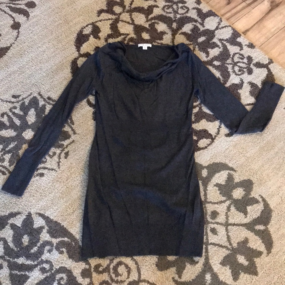 Long sleeve maternity dress